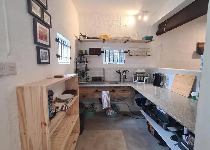 Tipima Guesthouse - Your Cozy Beach Escape