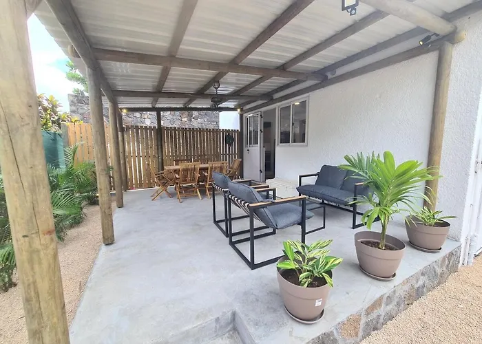 Tipima Guesthouse - Your Cozy Beach Escape